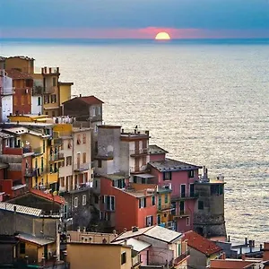 Ines Manarola